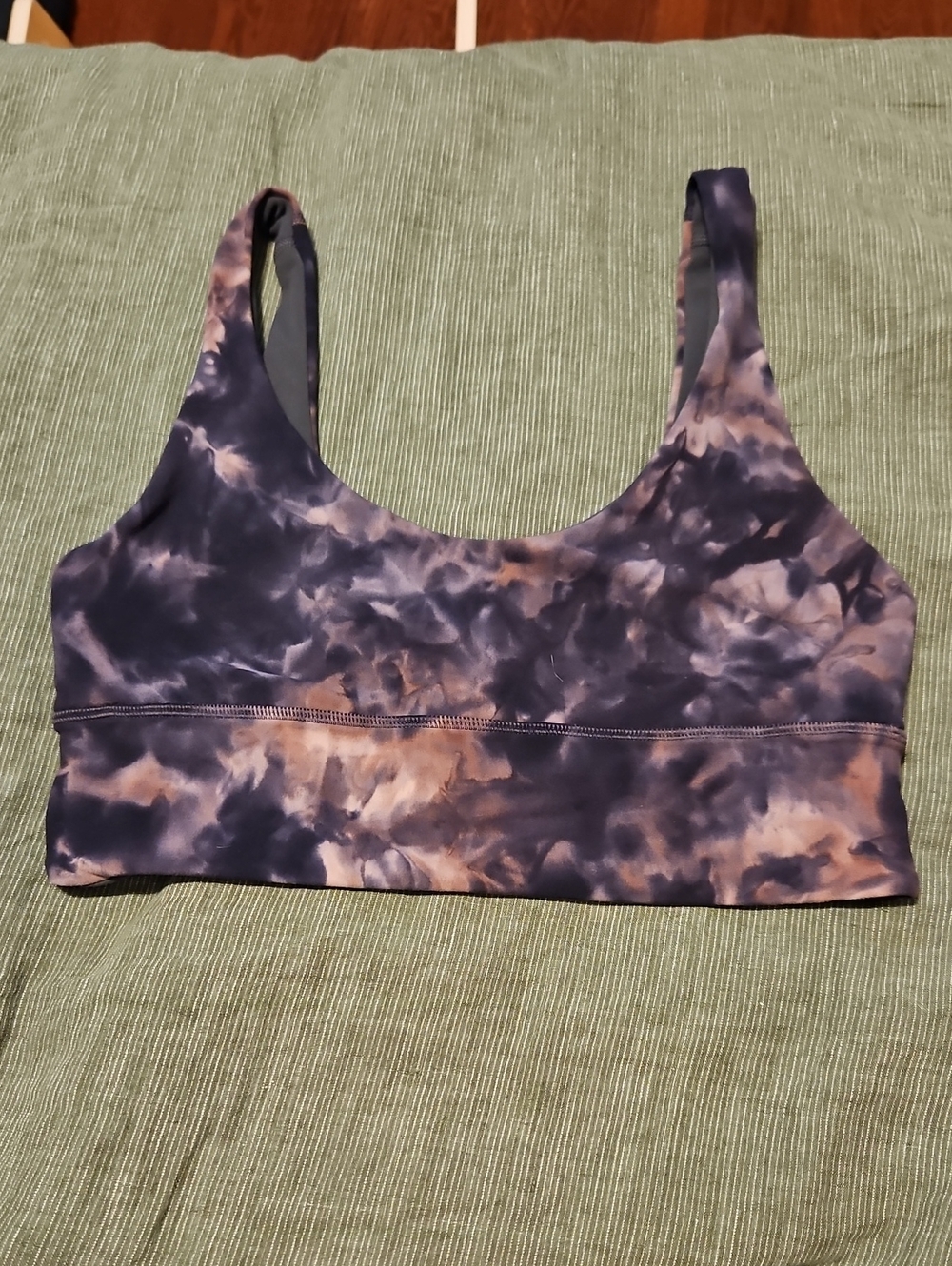 Lululemon Tie-Dye/Grey Reversible Scoop Neck Sports Bra